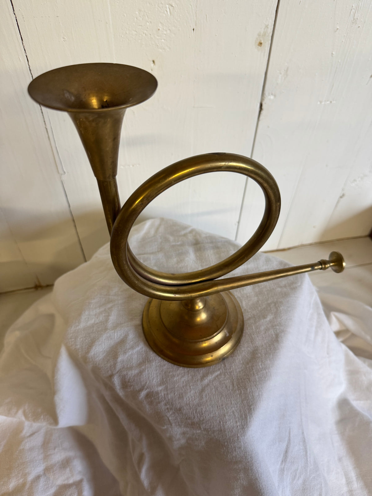 Trumpet ljusstake i mässing