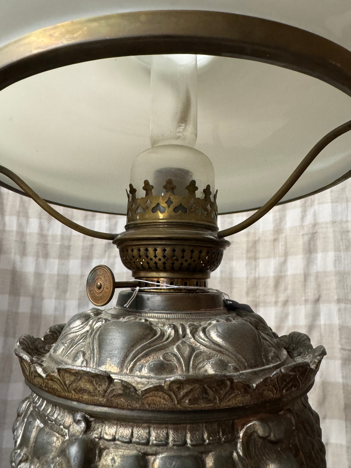 Stor, vacker fotogenlampa