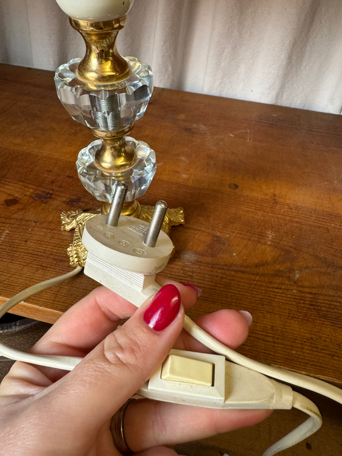 Lampfot i mässing och glas