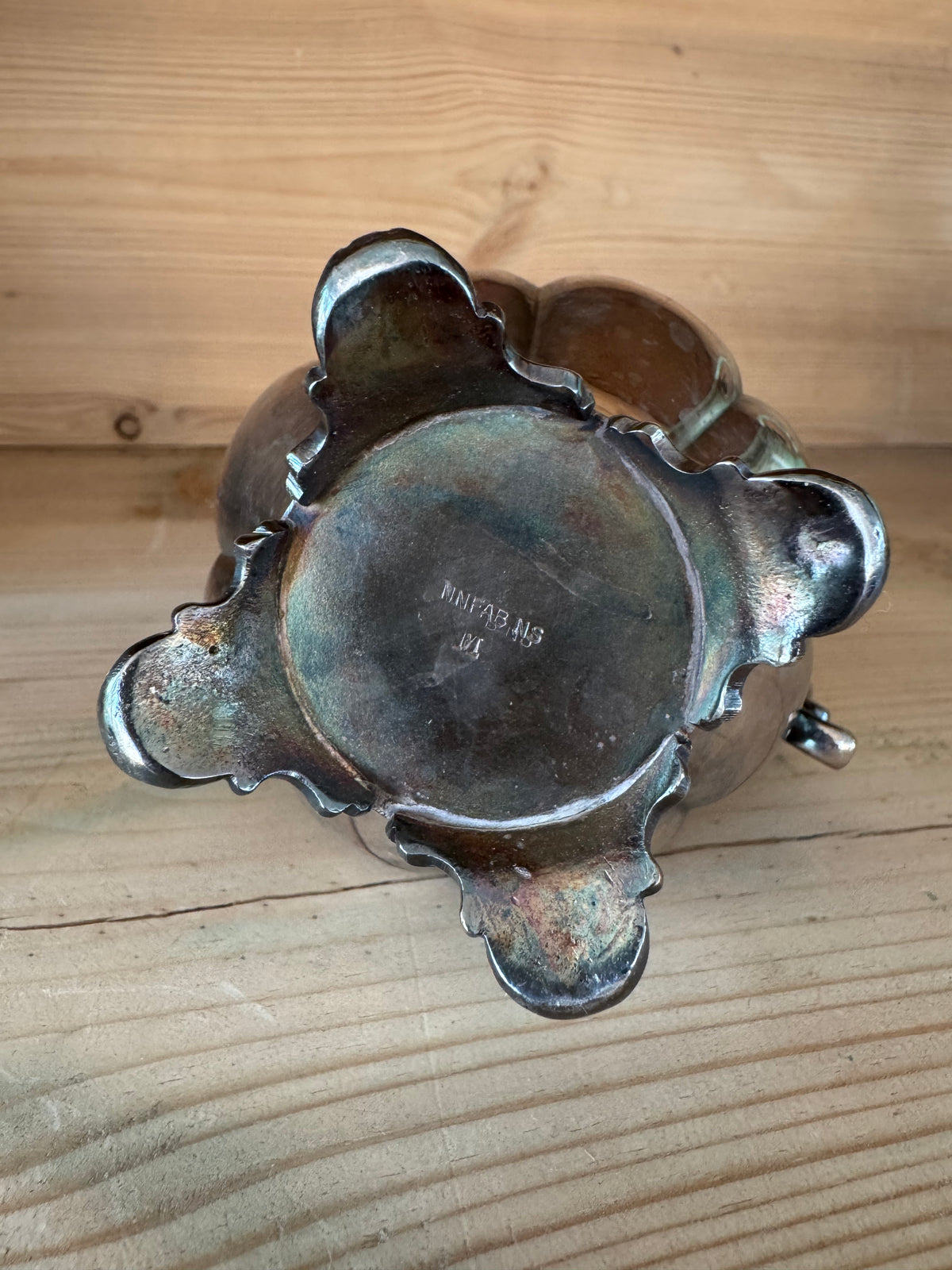 Gräddkanna i nysilver rokoko-inspirerad stil