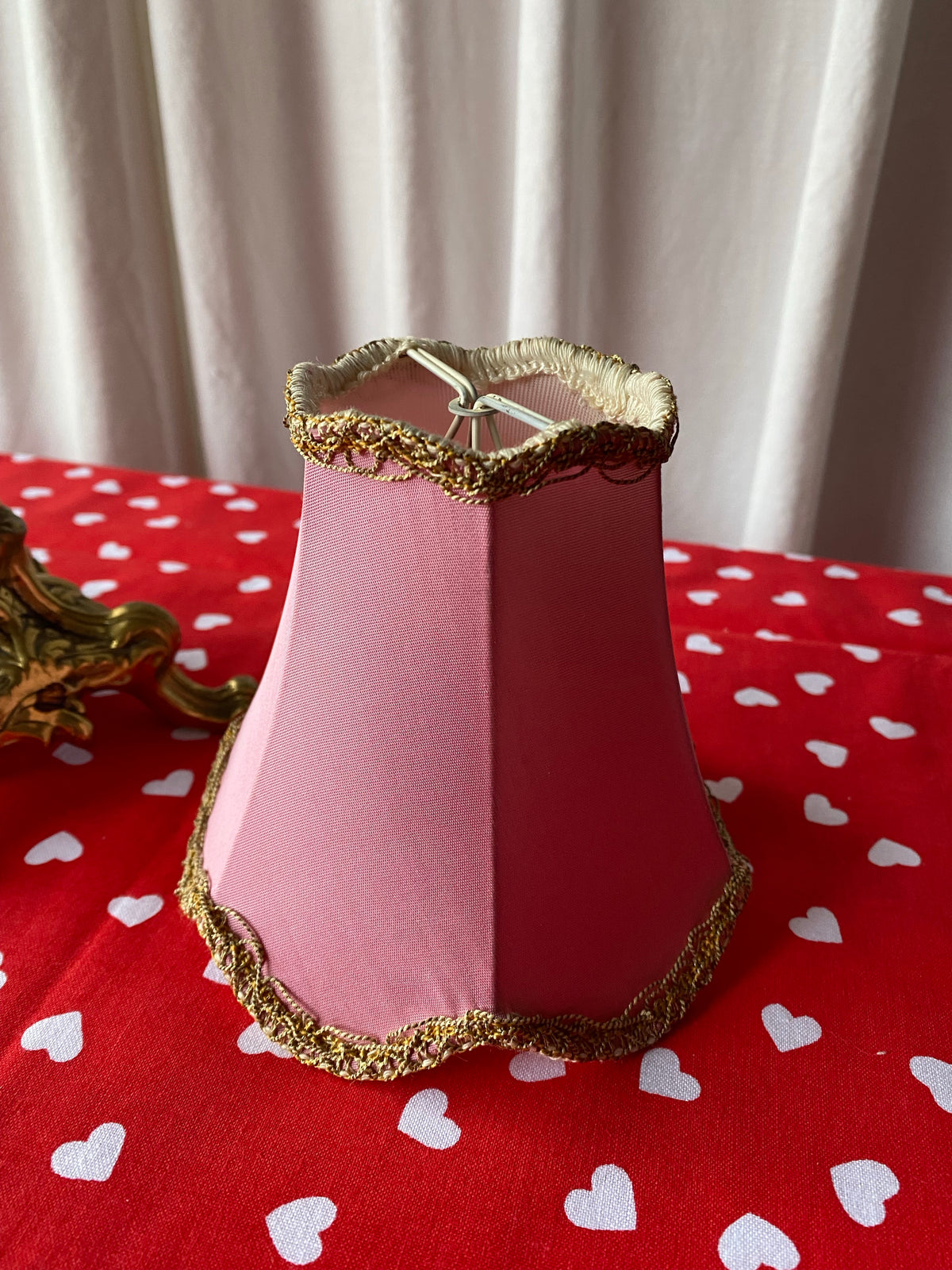 Rosa liten lampskärm