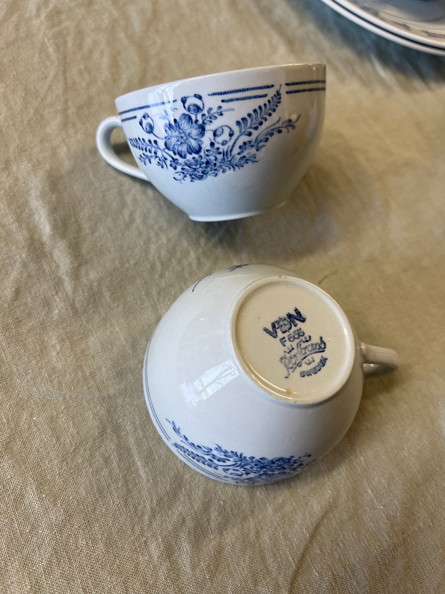 Fågel blå Rörstrand - två kaffekoppar