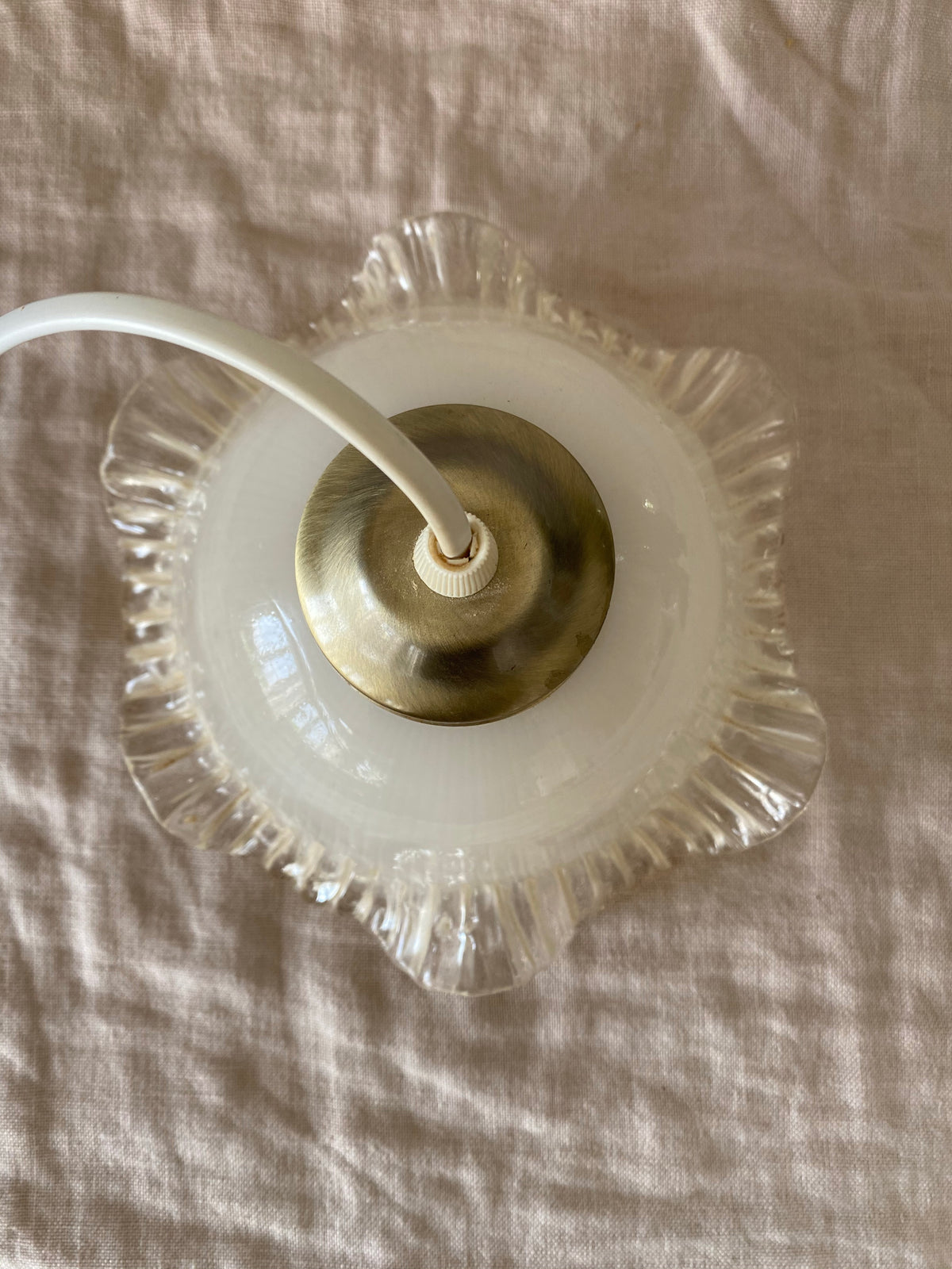 Gräddbakelse till lampa med volang