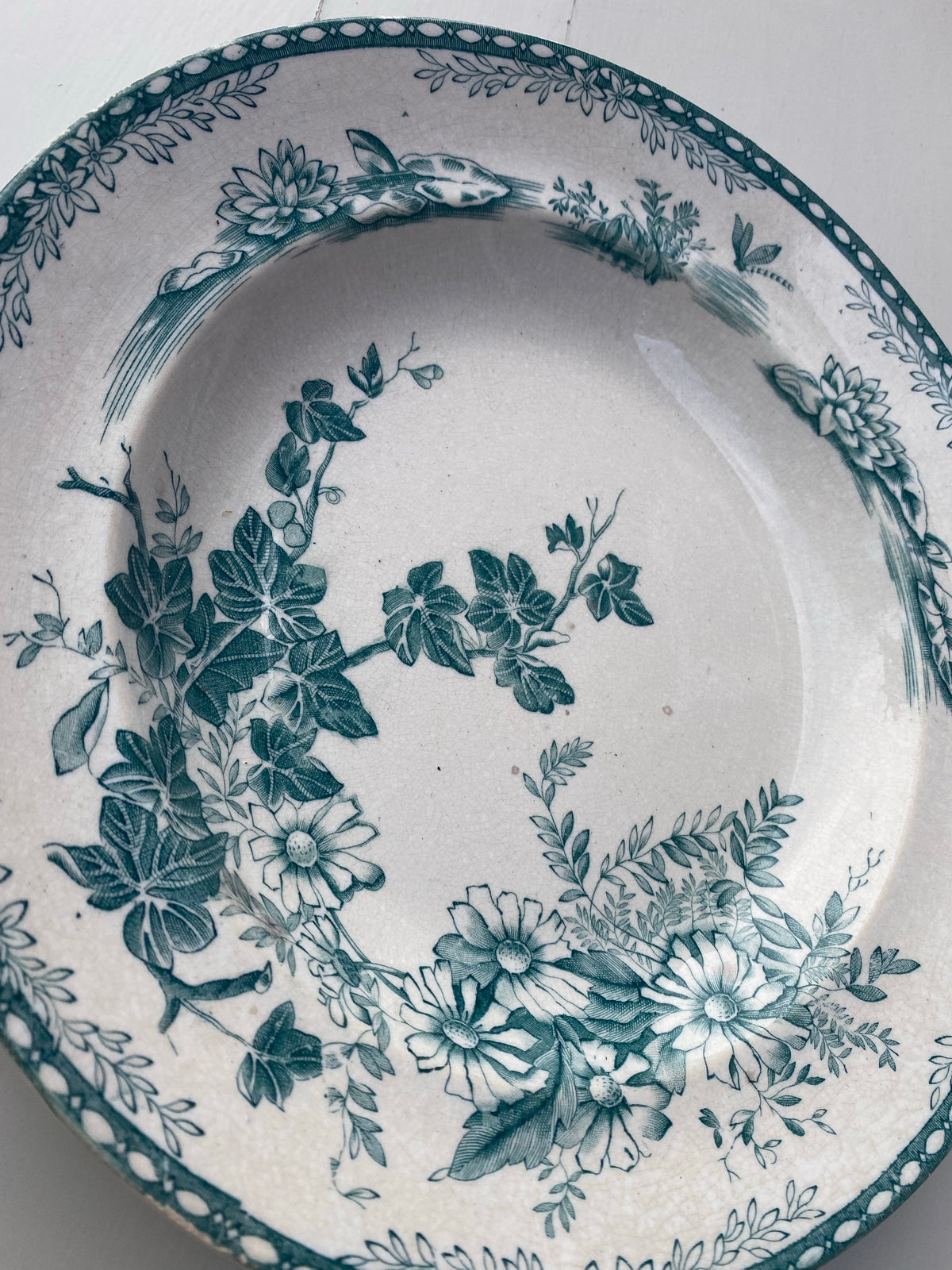 Grön tallrik ”Flora” - Gutafsberg