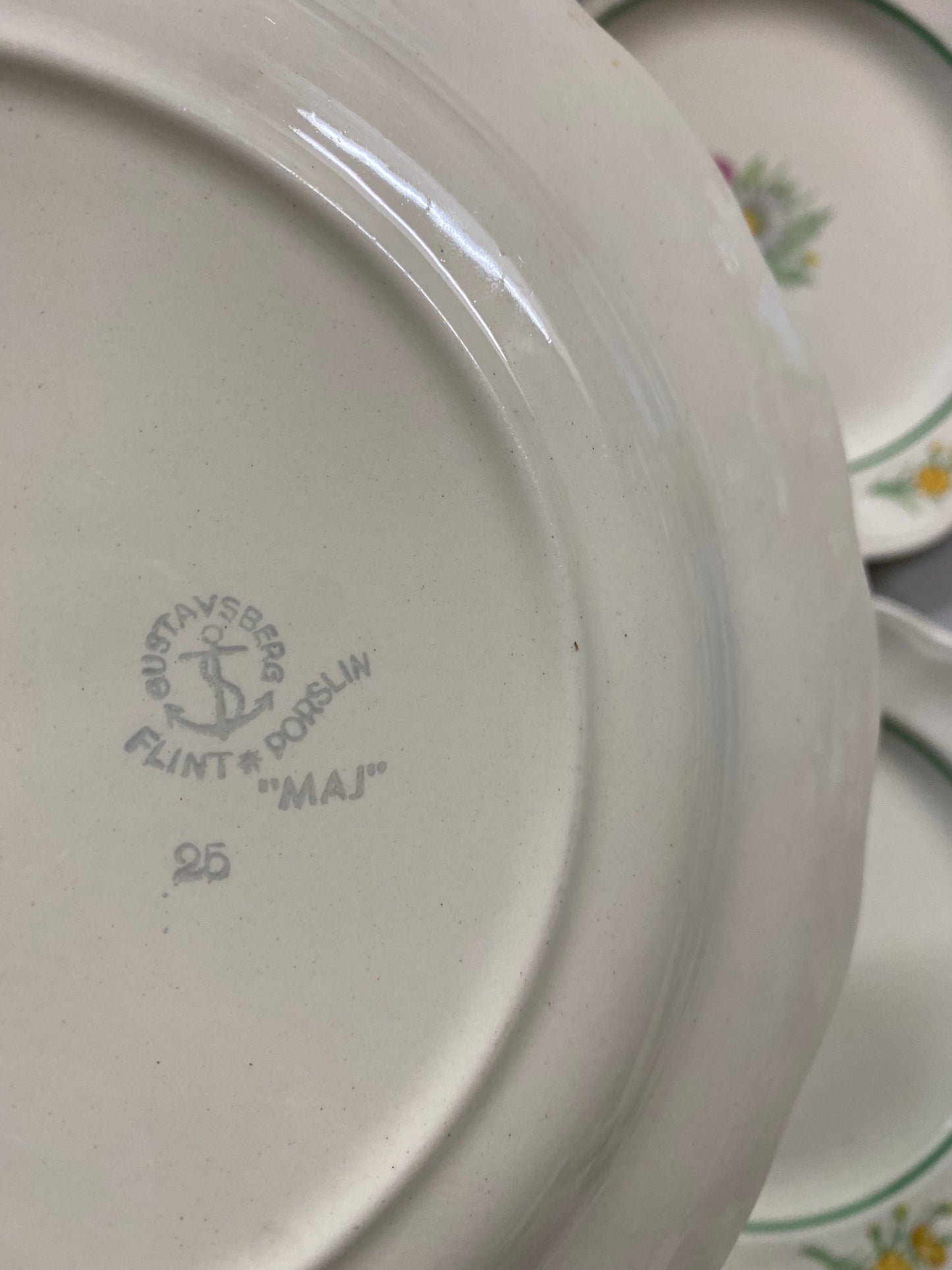 4st tallrikar flintporslin - MAJ Gustavsberg