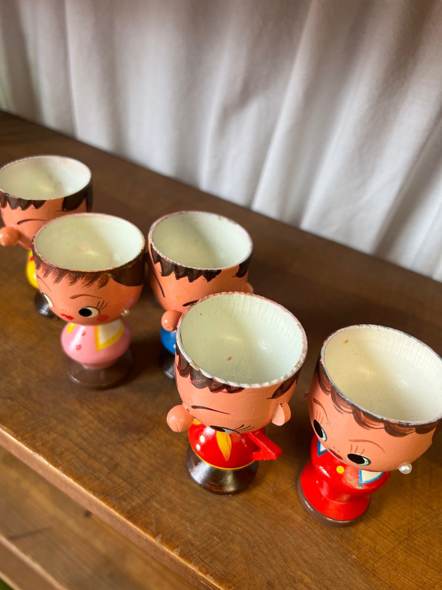 Äggkoppar träfigurer troligt 50-tal, 5st