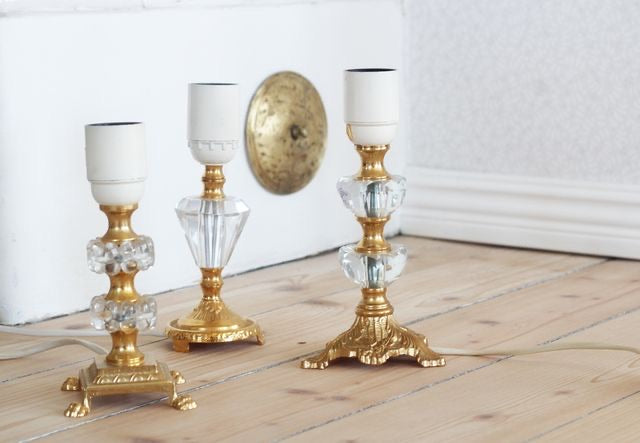 Lampfot i mässing och glas i form av diamant