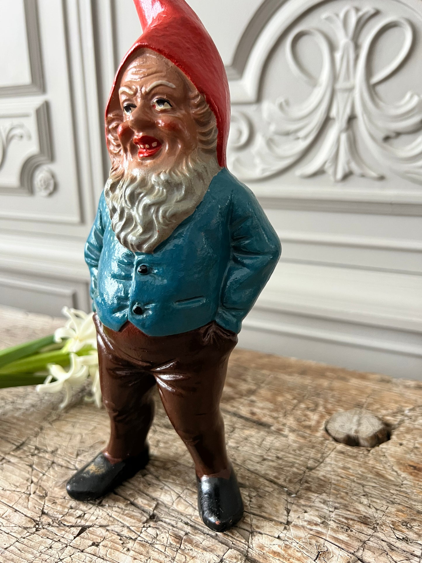 Äldre tomte i toppskick