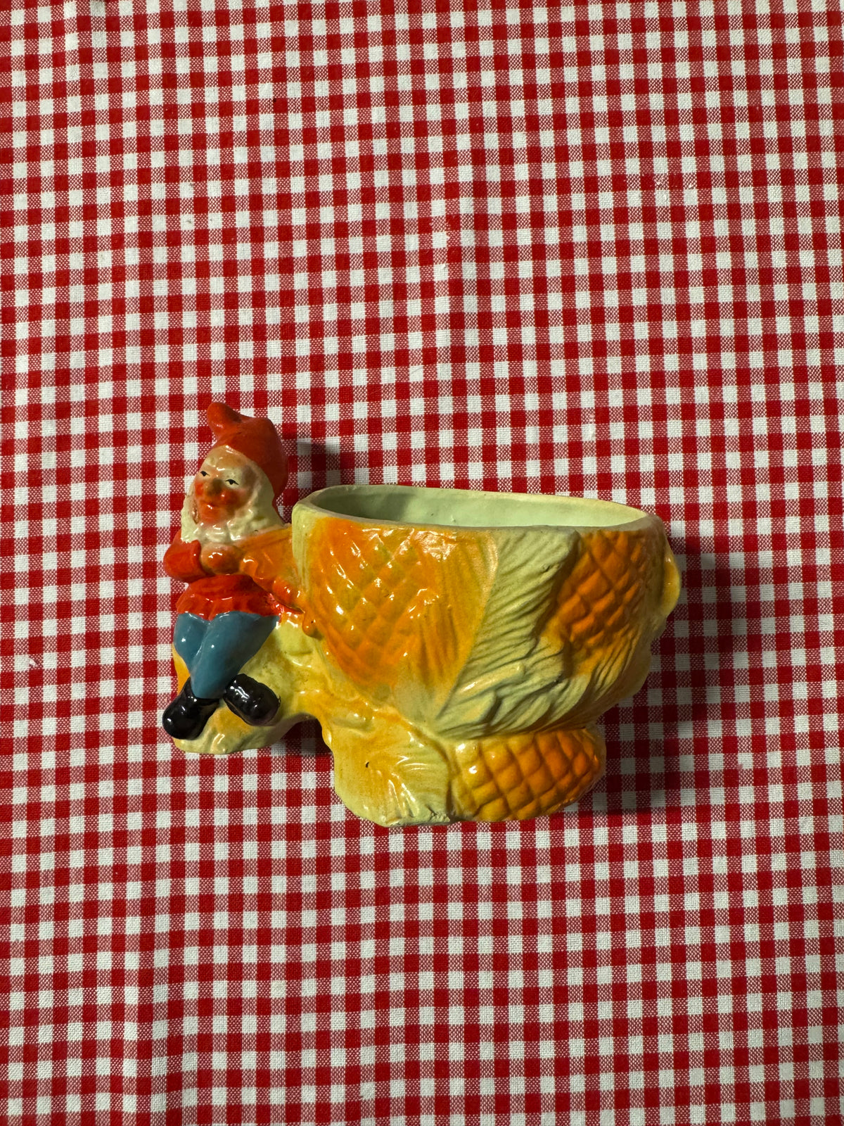 Ytterfoder tomte lergods 1900-talets mitt