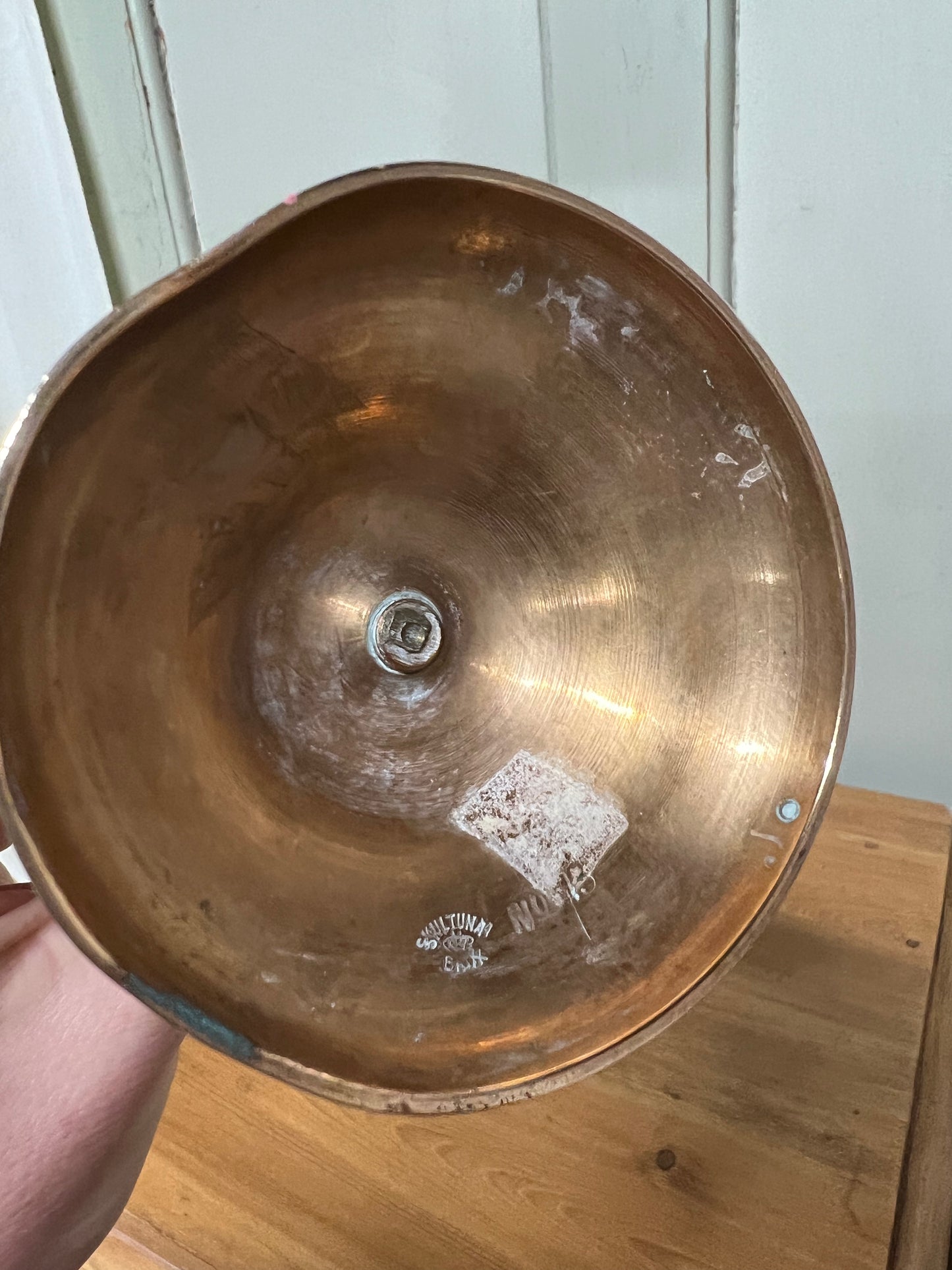 Paret mässingsljusstakar
