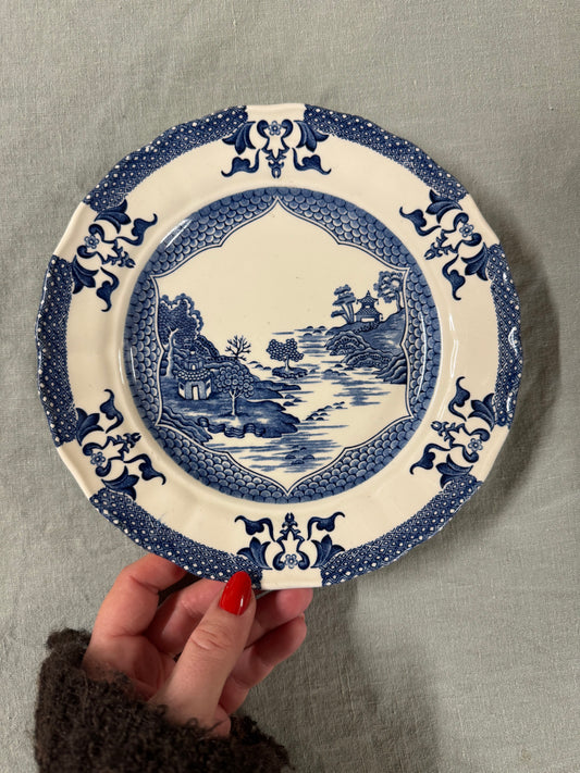 Blåvit tallrik, engelsk Royal Tudor Mandarin