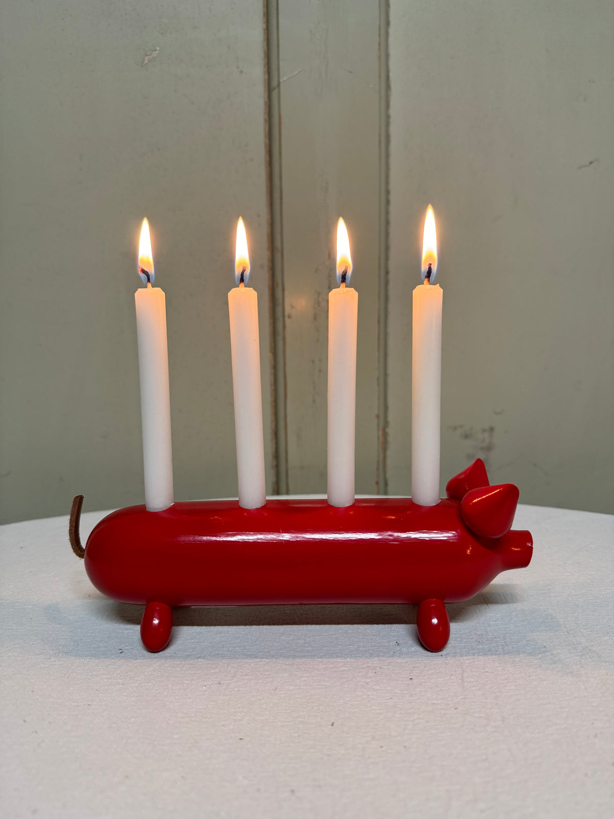 Julegris i trä för julgransljus