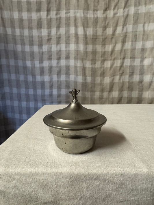 Art deco lockask i svenskt tenn