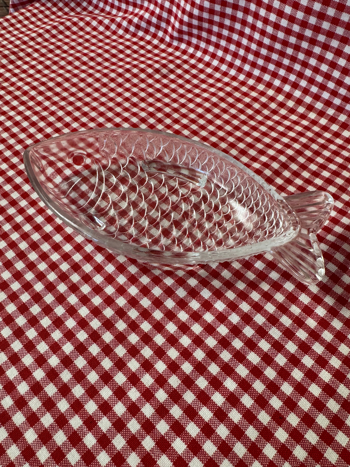 Uppläggningsfat fisk i glas