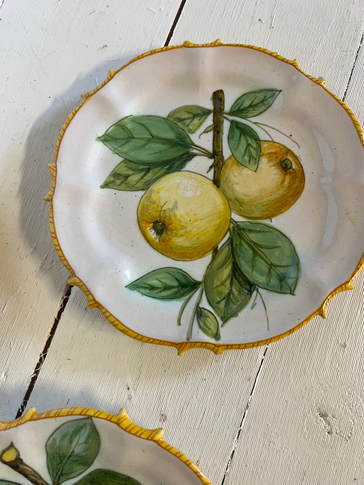 Tre små fat med frukt