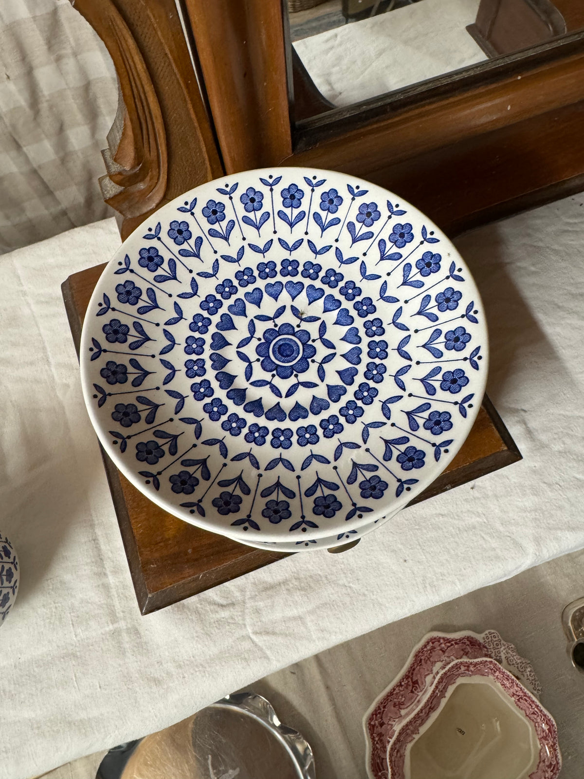 Paret blåvita kaffekoppar med fat Staffordshire England