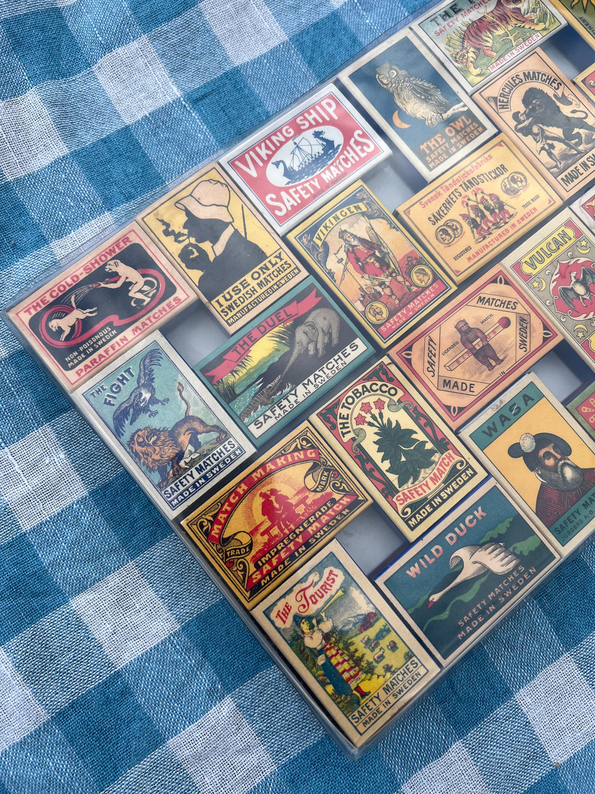 Paket med 48 tändsticksaskar med motiv