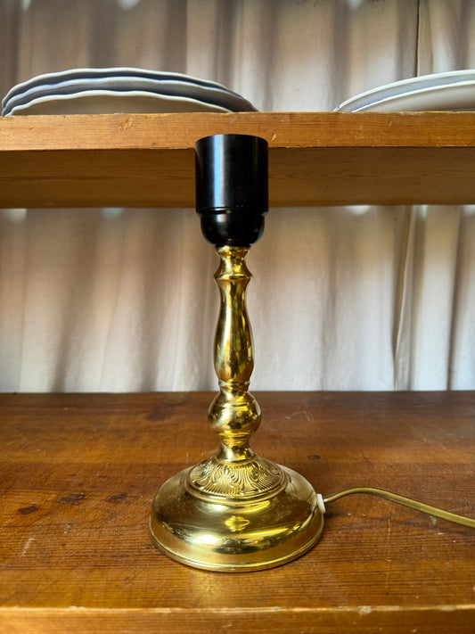 Lampfot i mässing