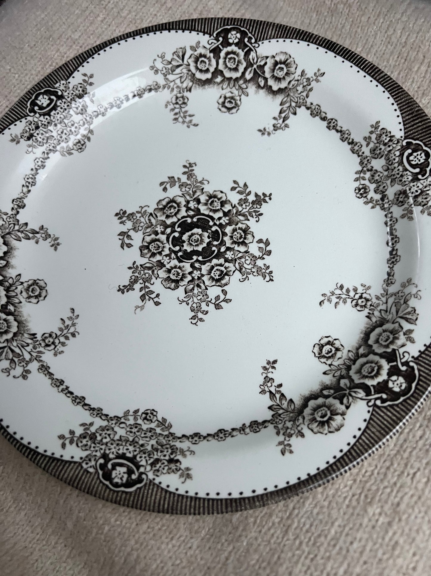 Förrättstallrik - Ulrika Rörstrand