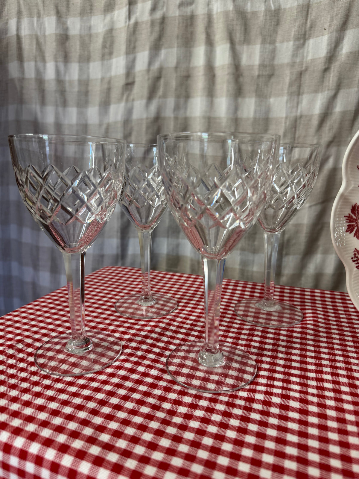 Kosta Boda rödvinsglas ”Bror”, 4st