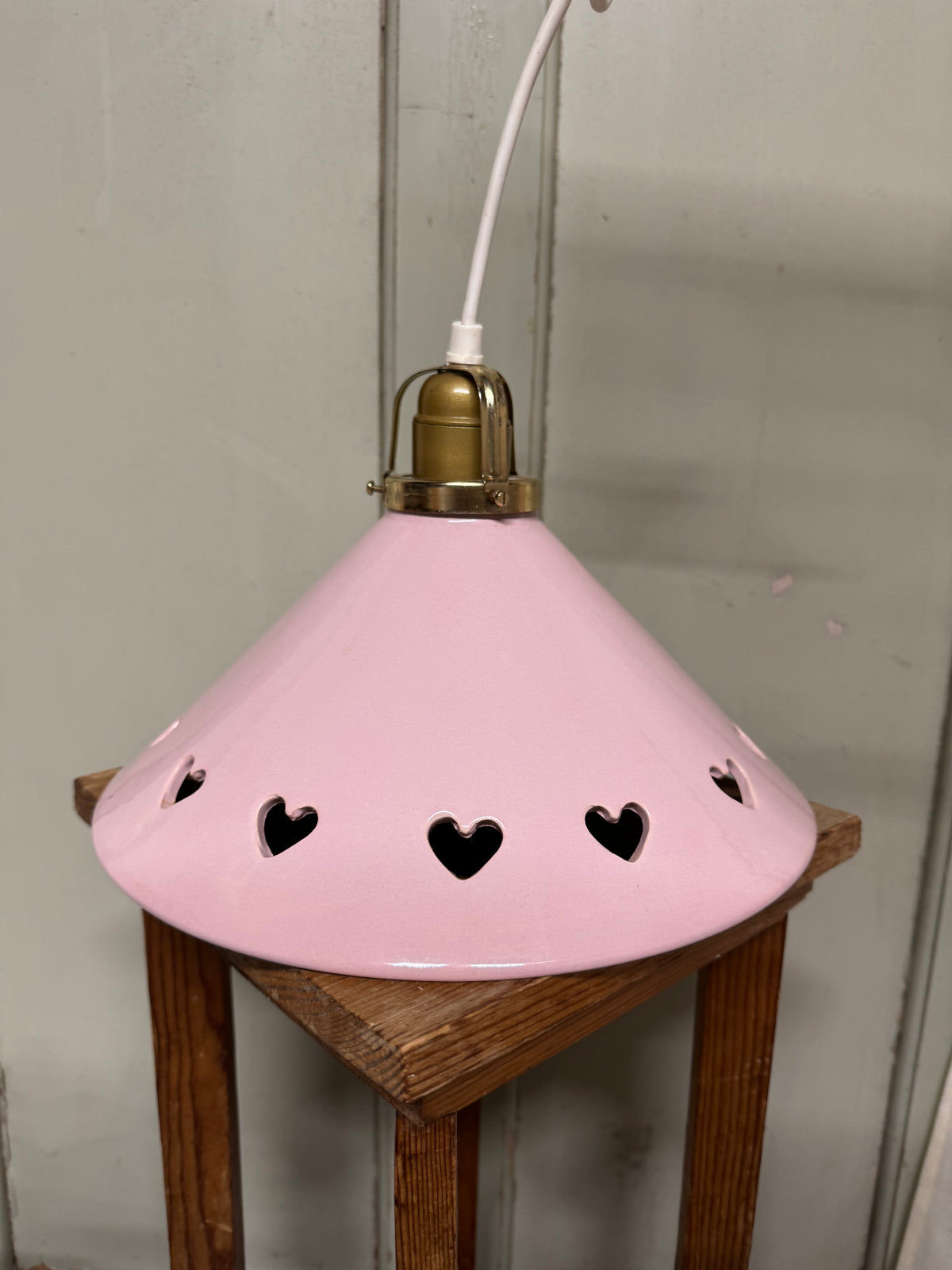 Skomakarlampa i rosa med hjärtan, stor