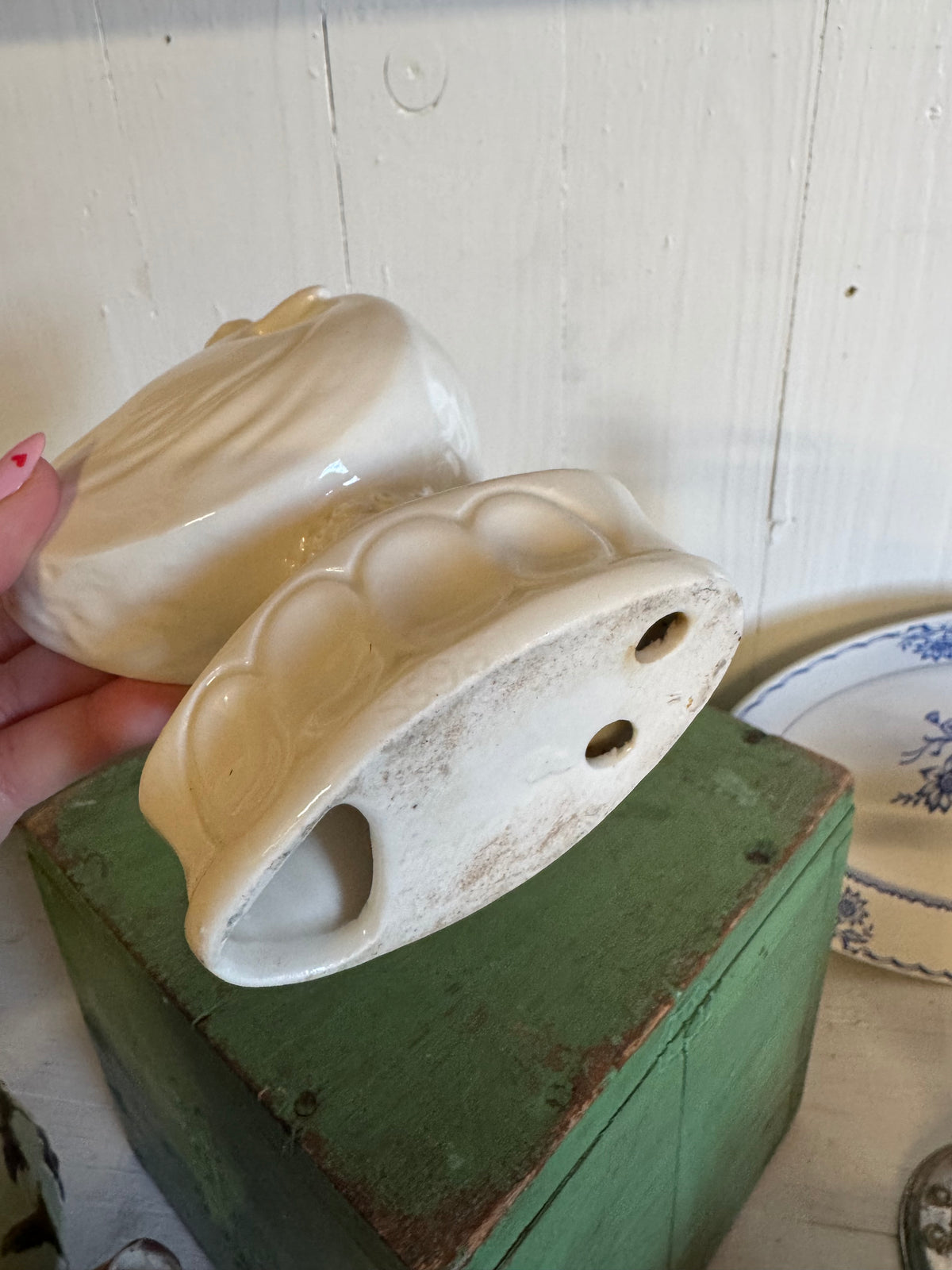 Blomsterfakir kvinnlig skulptur i porslin