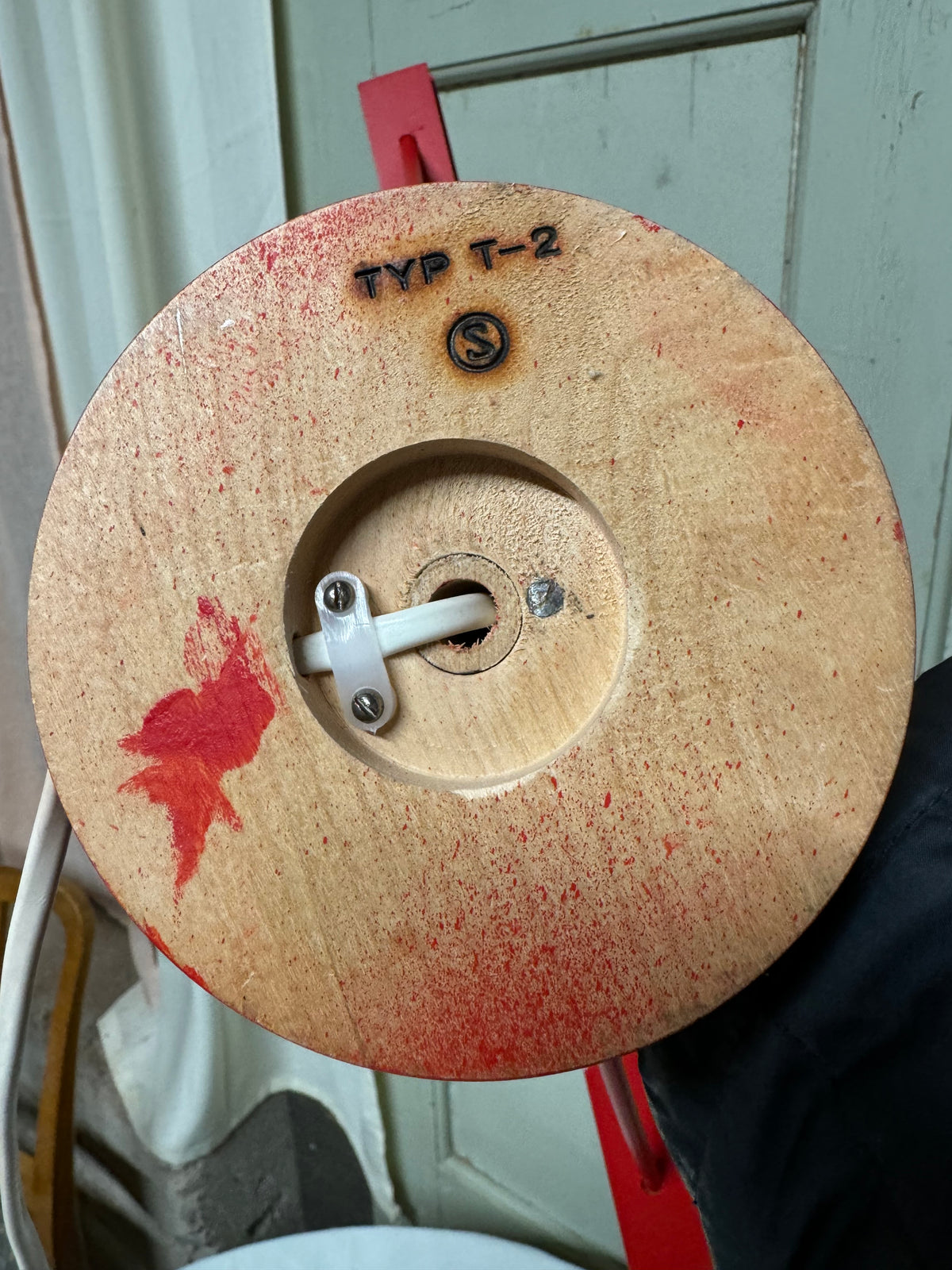 Röd adventsljusstake