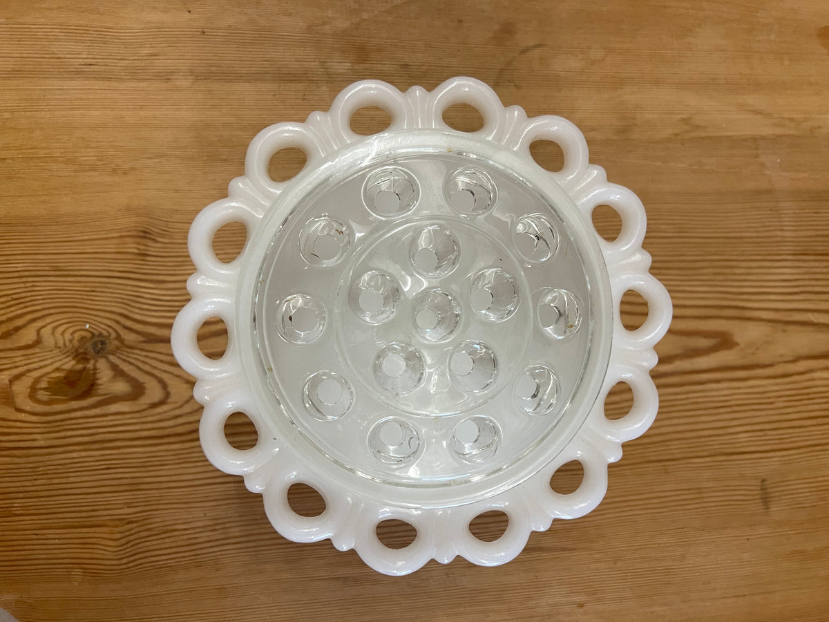 Stor blomsterfakir i glas med skål