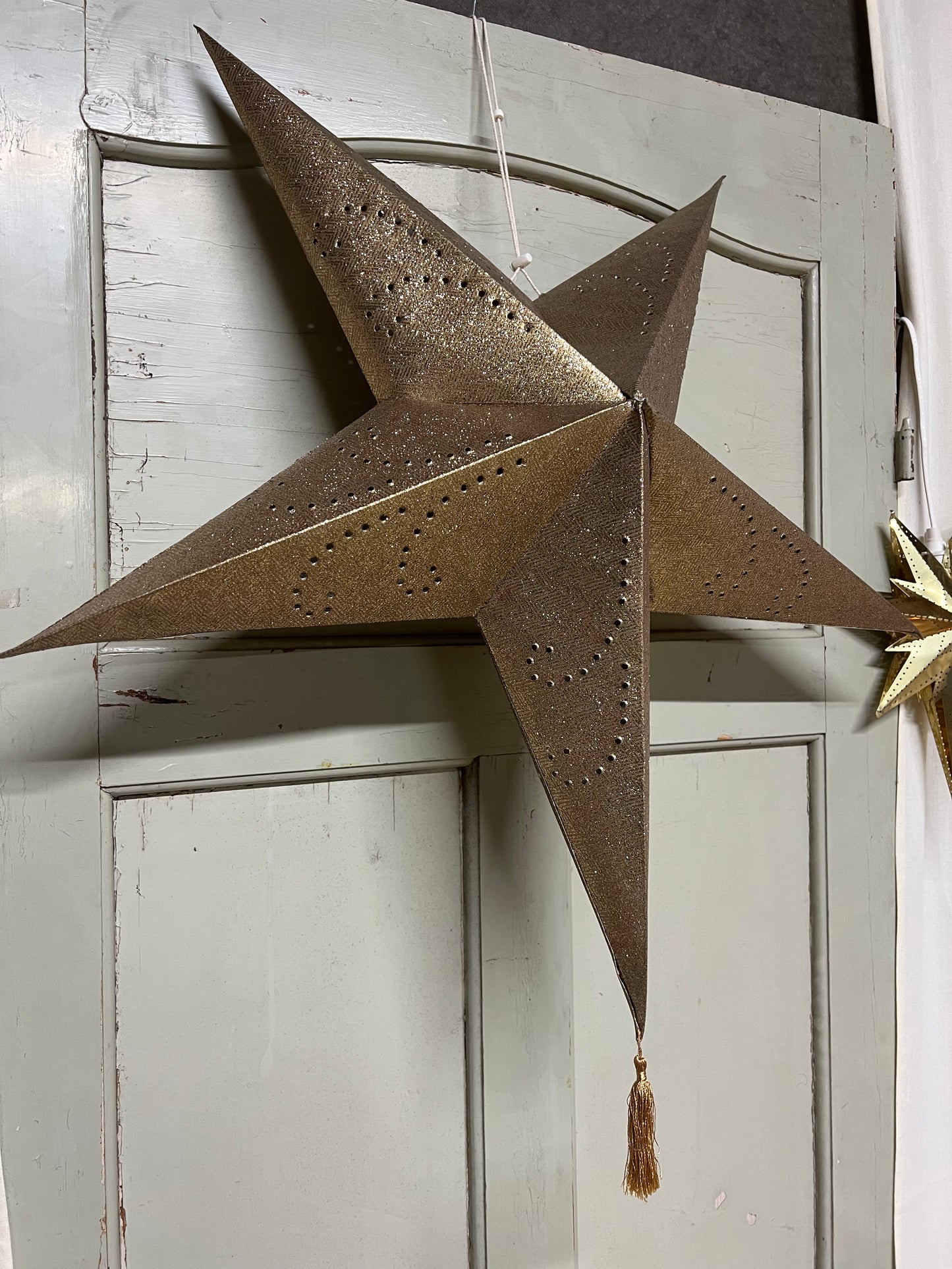 Adventsstjärna i papp, guldglittrig