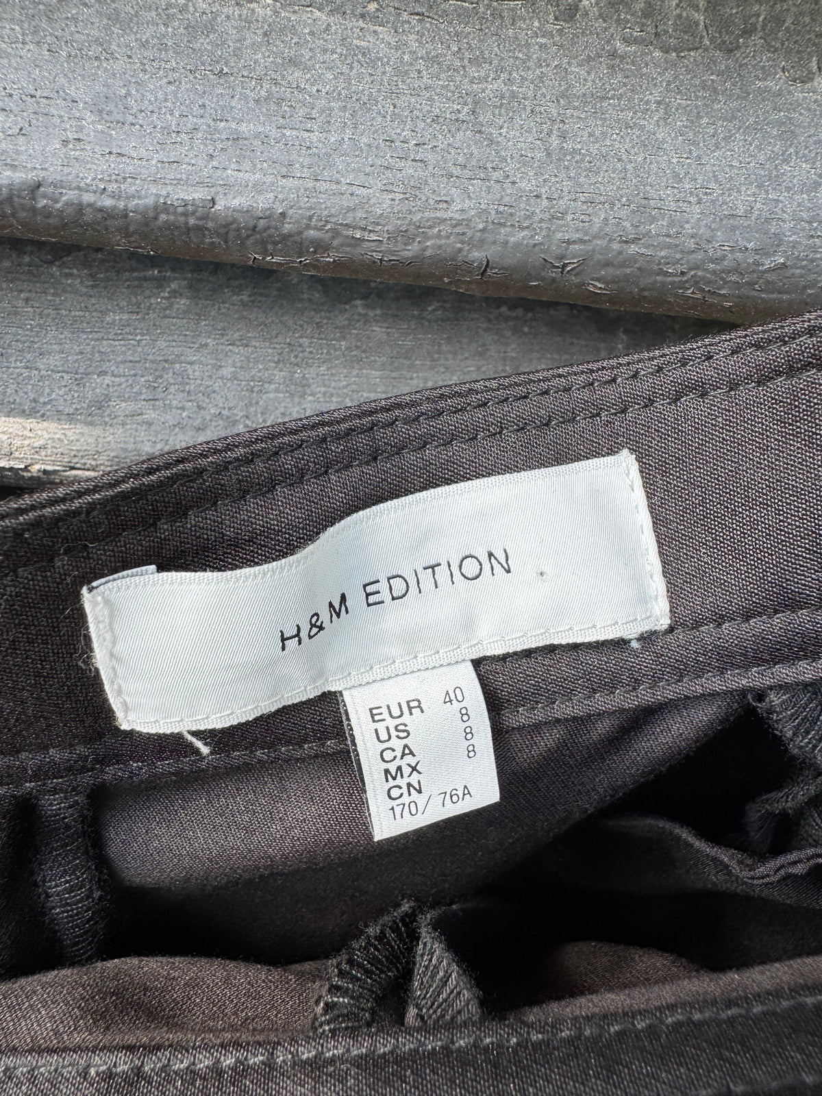 Svart kjol med vidd H&M studio