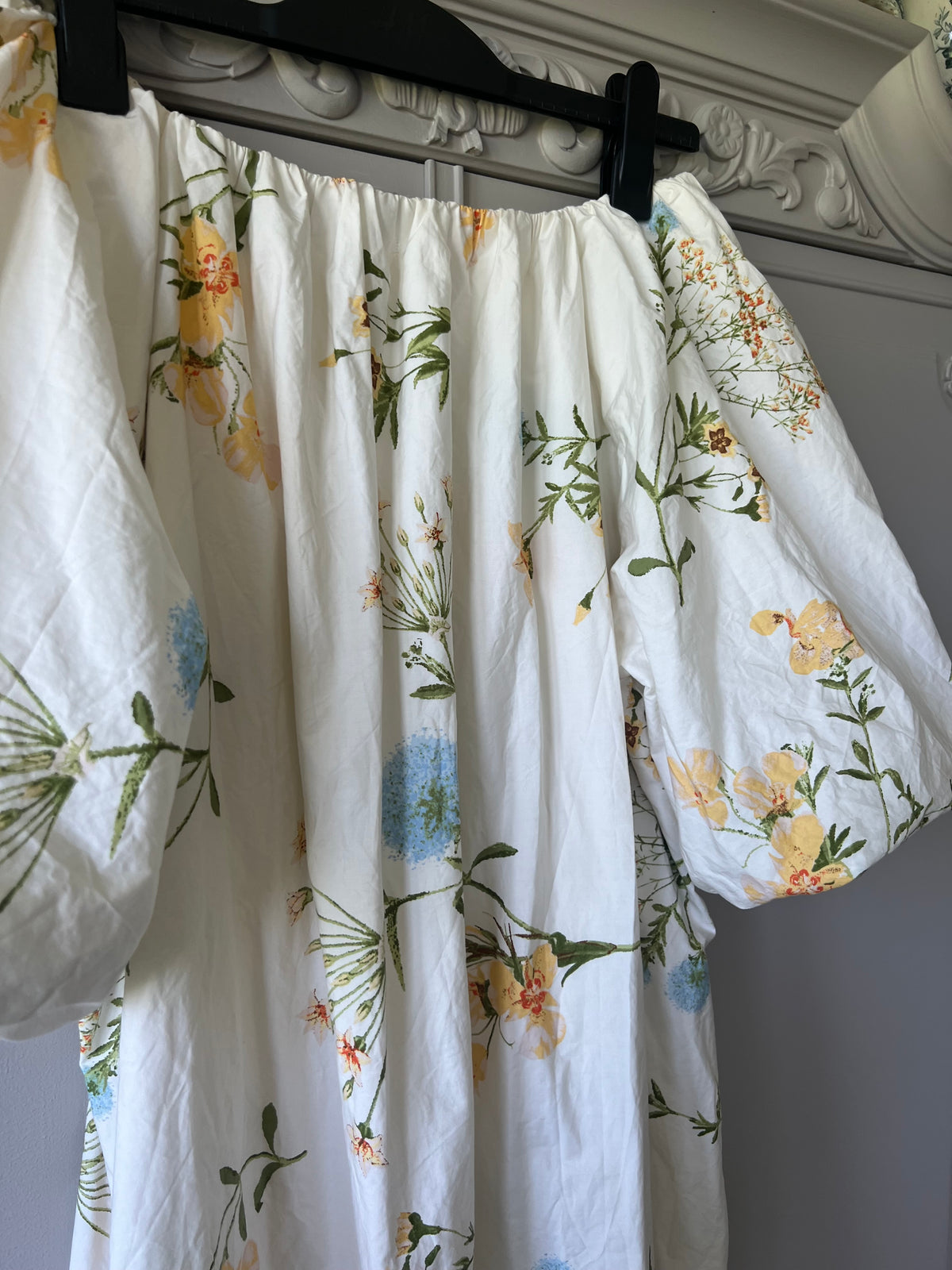 Singoallaklänning med blomprint