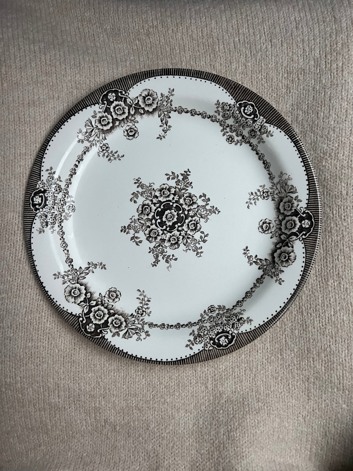 Förrättstallrik - Ulrika Rörstrand