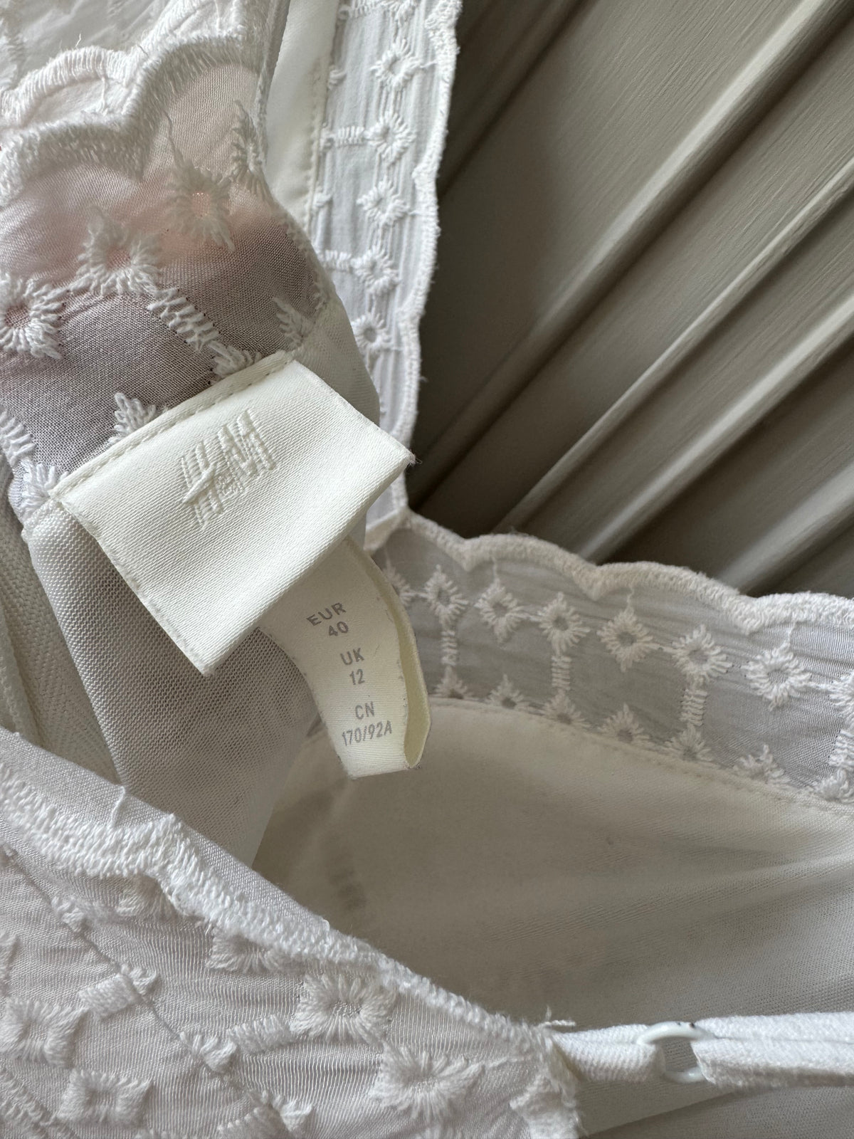 Vit sommarklänning broderie anglaise