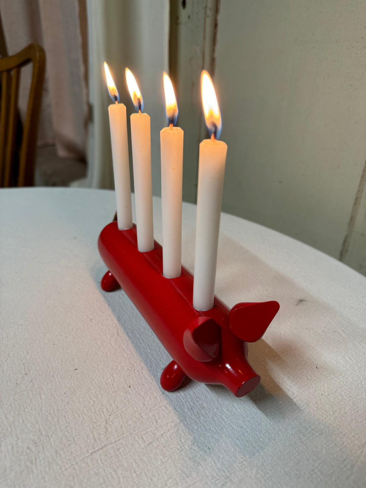 Julegris i trä för julgransljus