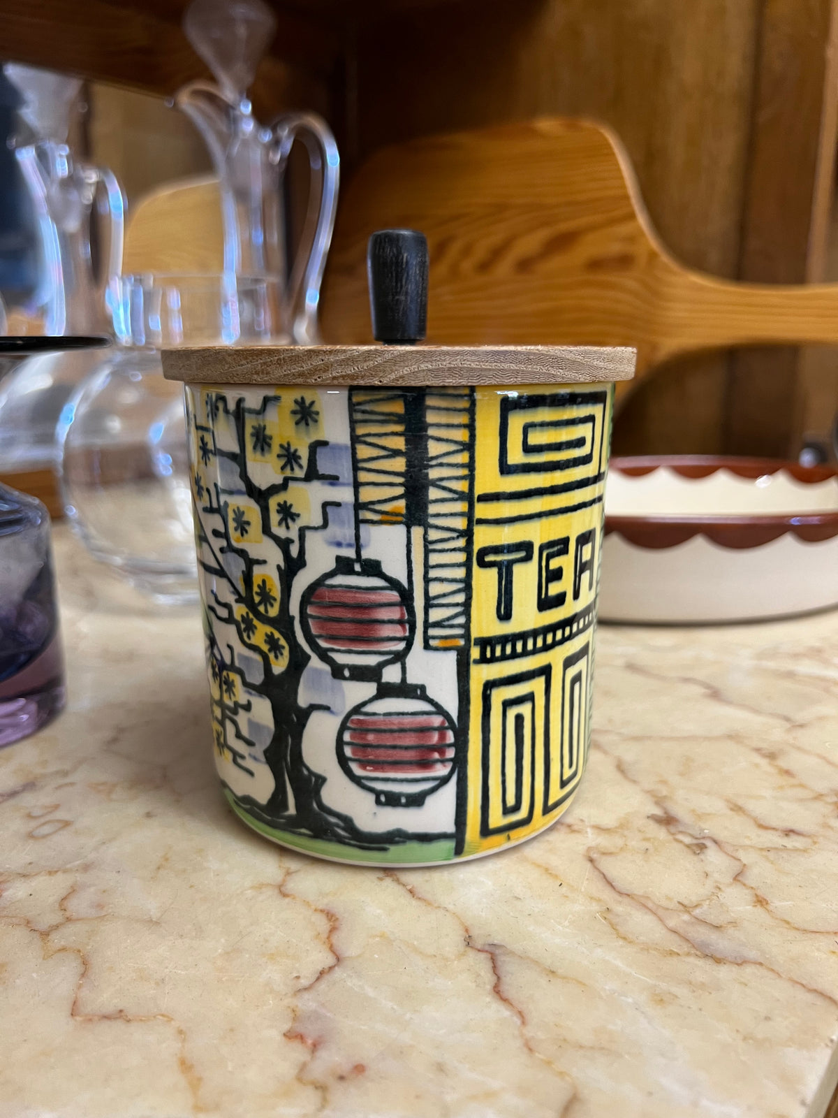 Burk Tea nr 22/1 - Vår lilla stad Anita Nylund