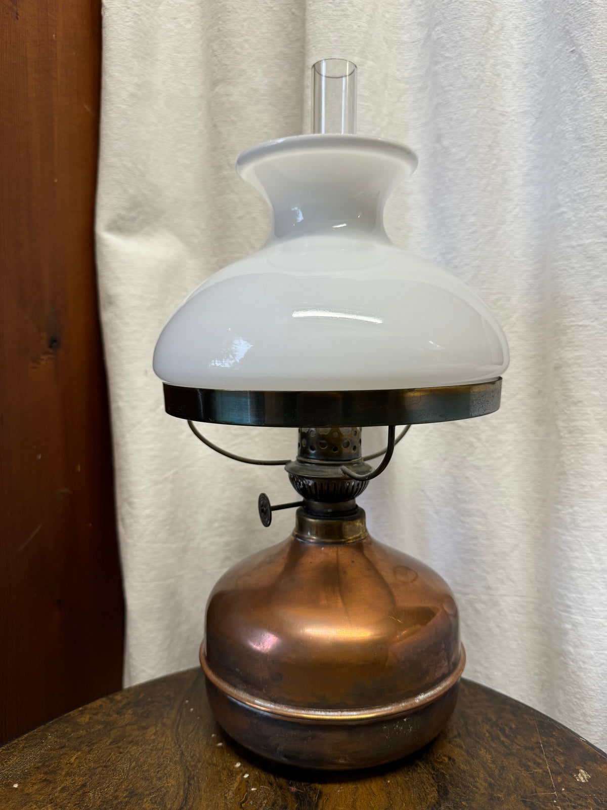 Fotogenlampa koppar och porslin