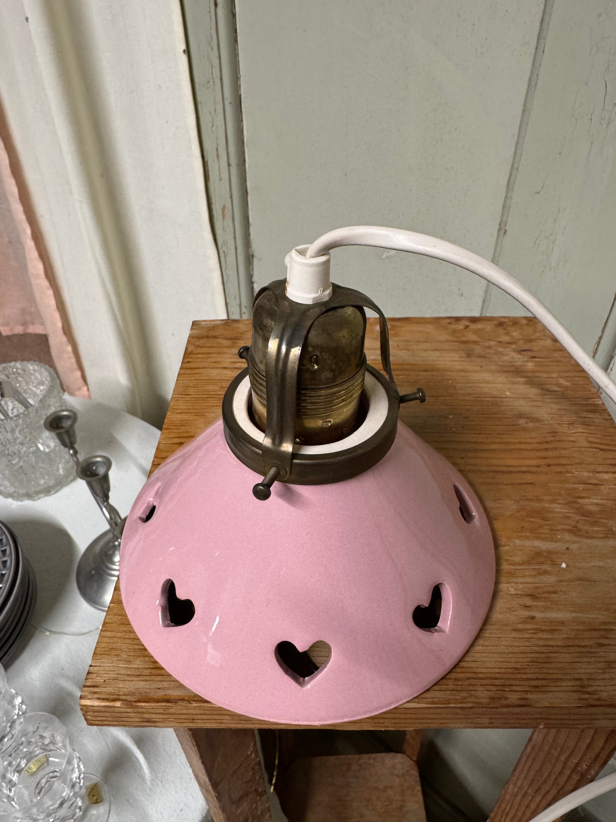 Skomakarlampa i rosa med hjärtan, liten