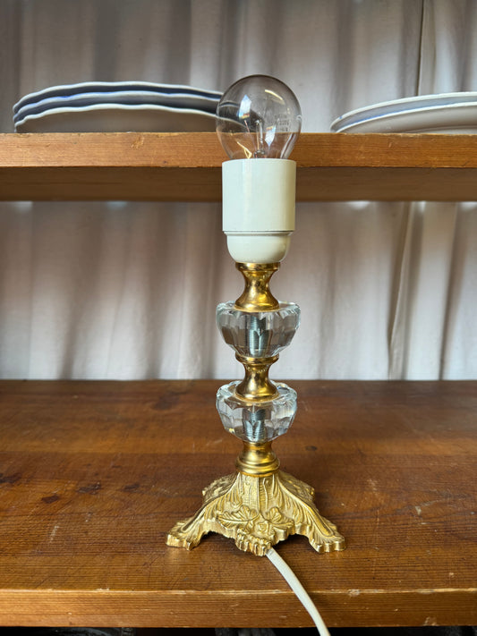 Lampfot i mässing och glas