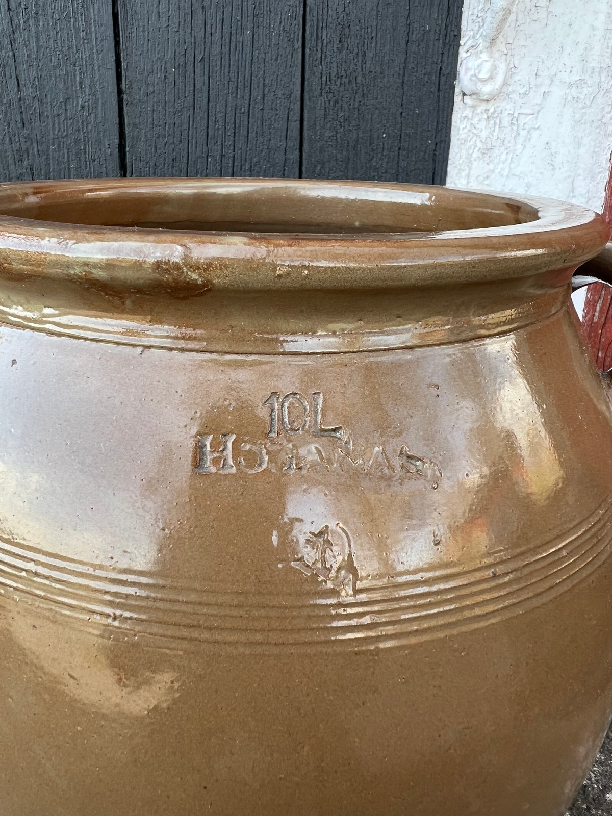 10 L Höganäskrus i brun glasyr