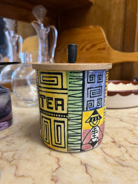 Burk Tea nr 22/1 - Vår lilla stad Anita Nylund