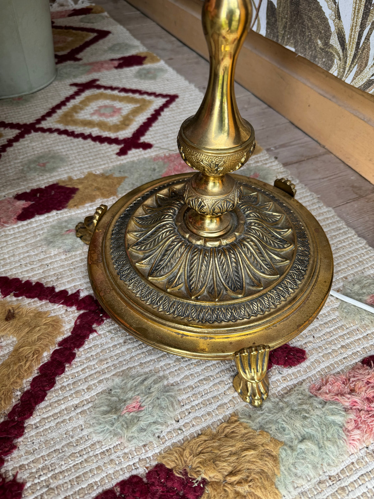 Golvlampa mässing 1900-tal empirestil