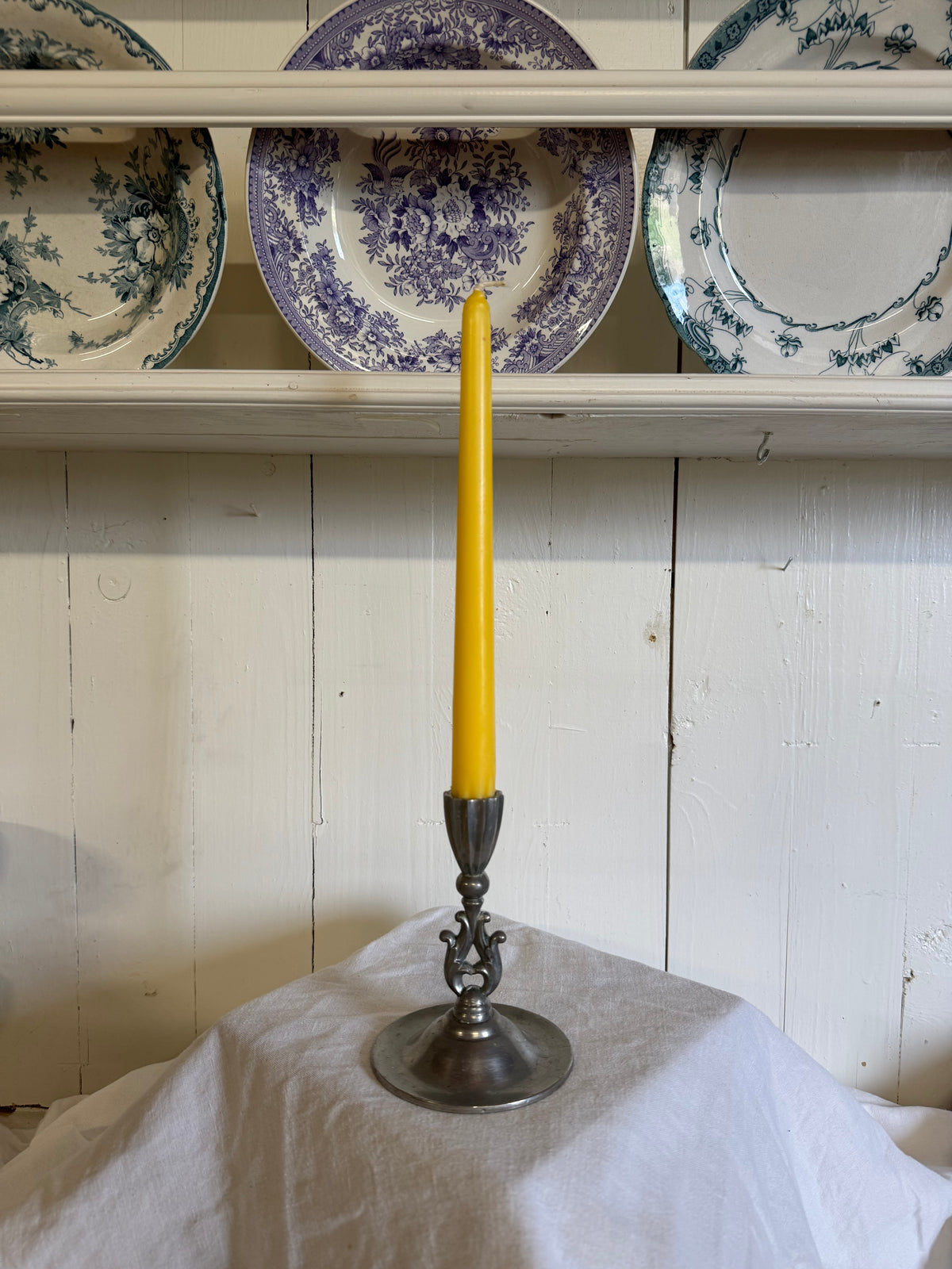 Ljusstake i svenskt tenn