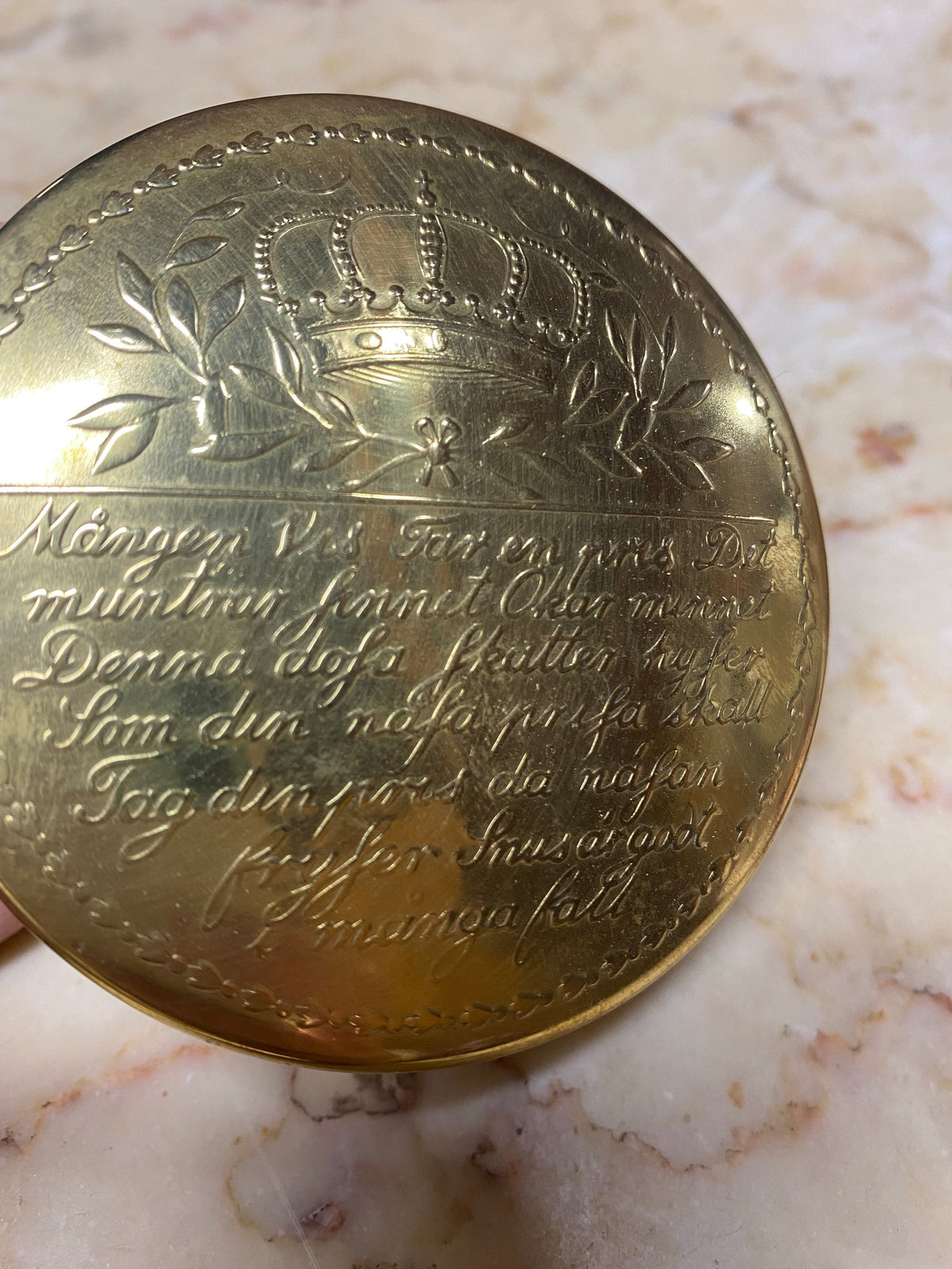Skultuna snusdosa / ask i mässing 1900-tal