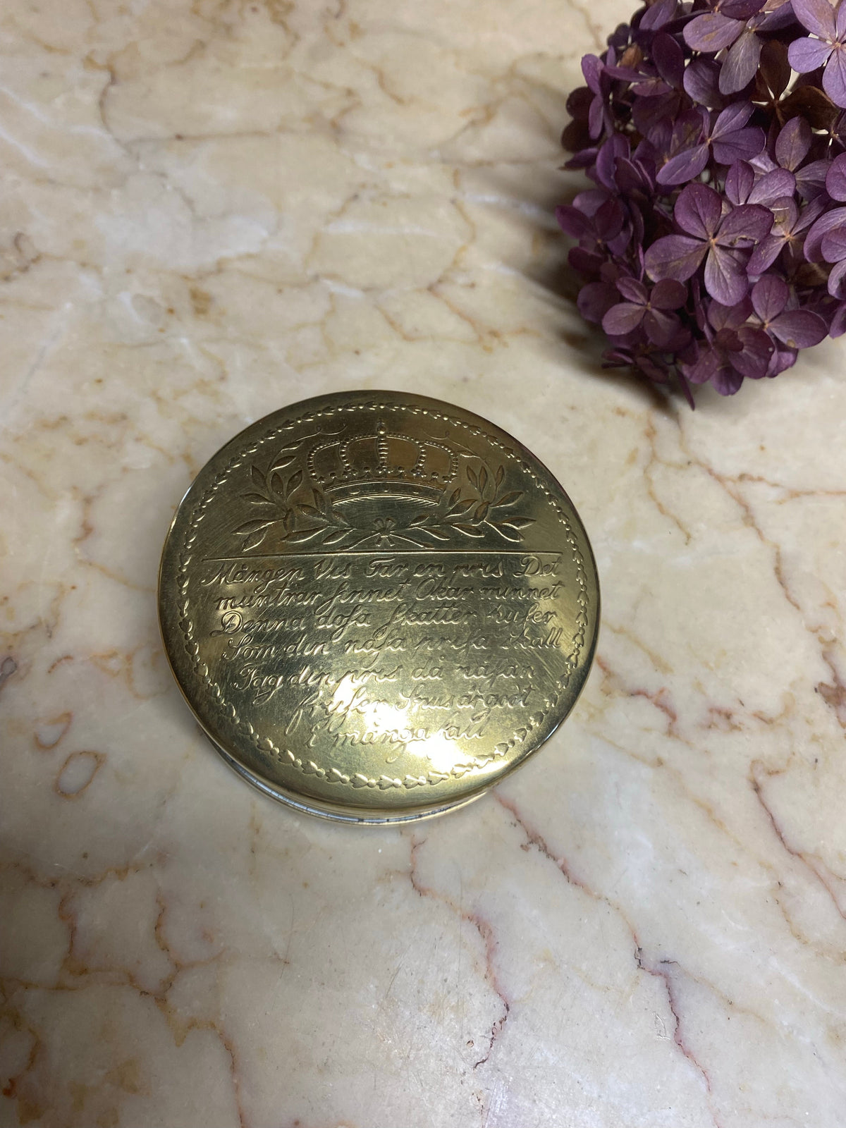 Skultuna snusdosa / ask i mässing 1900-tal