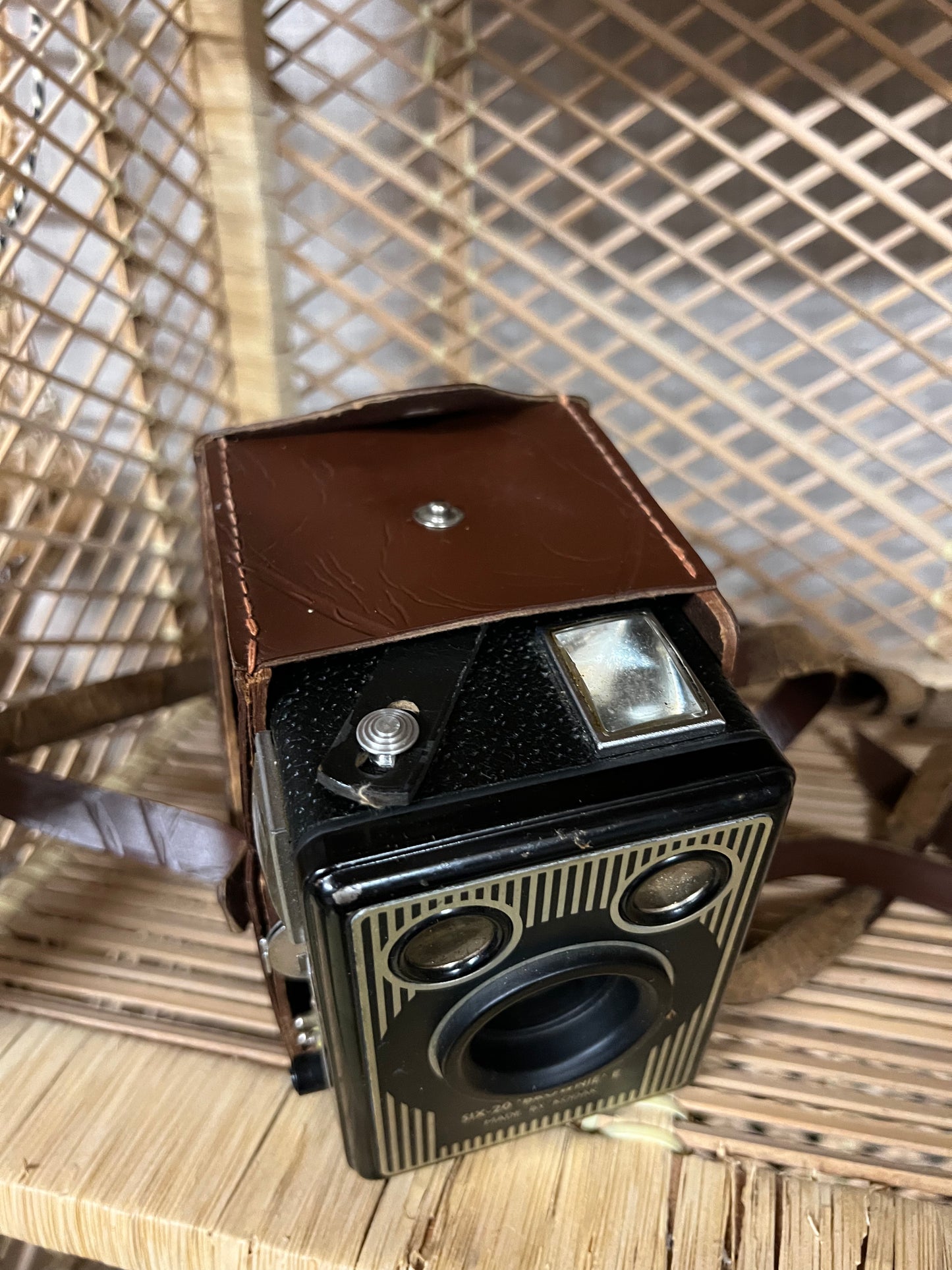 Art deco Camera - Six-20 ”Brownie” E Kodak