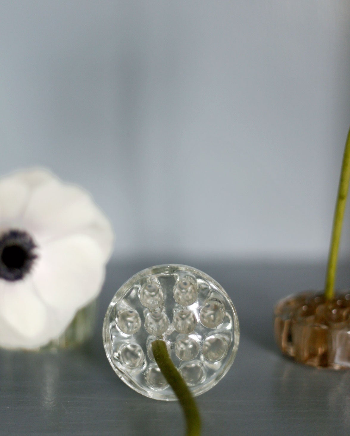 En blomsterfakir i klarglas - Ikebana