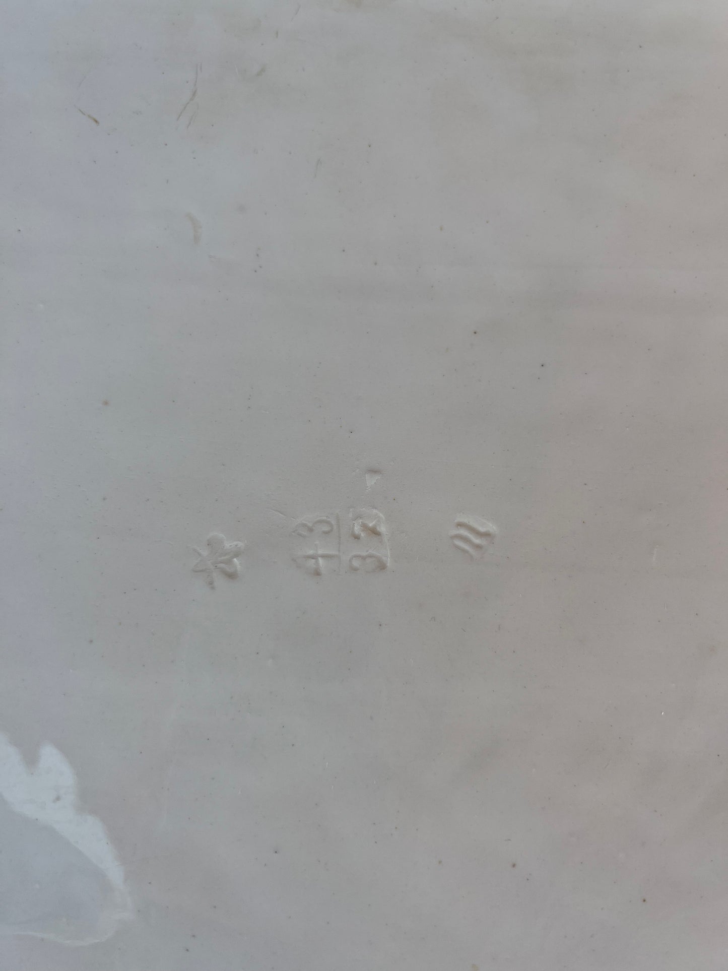 Sängbricka i porslin med handtag