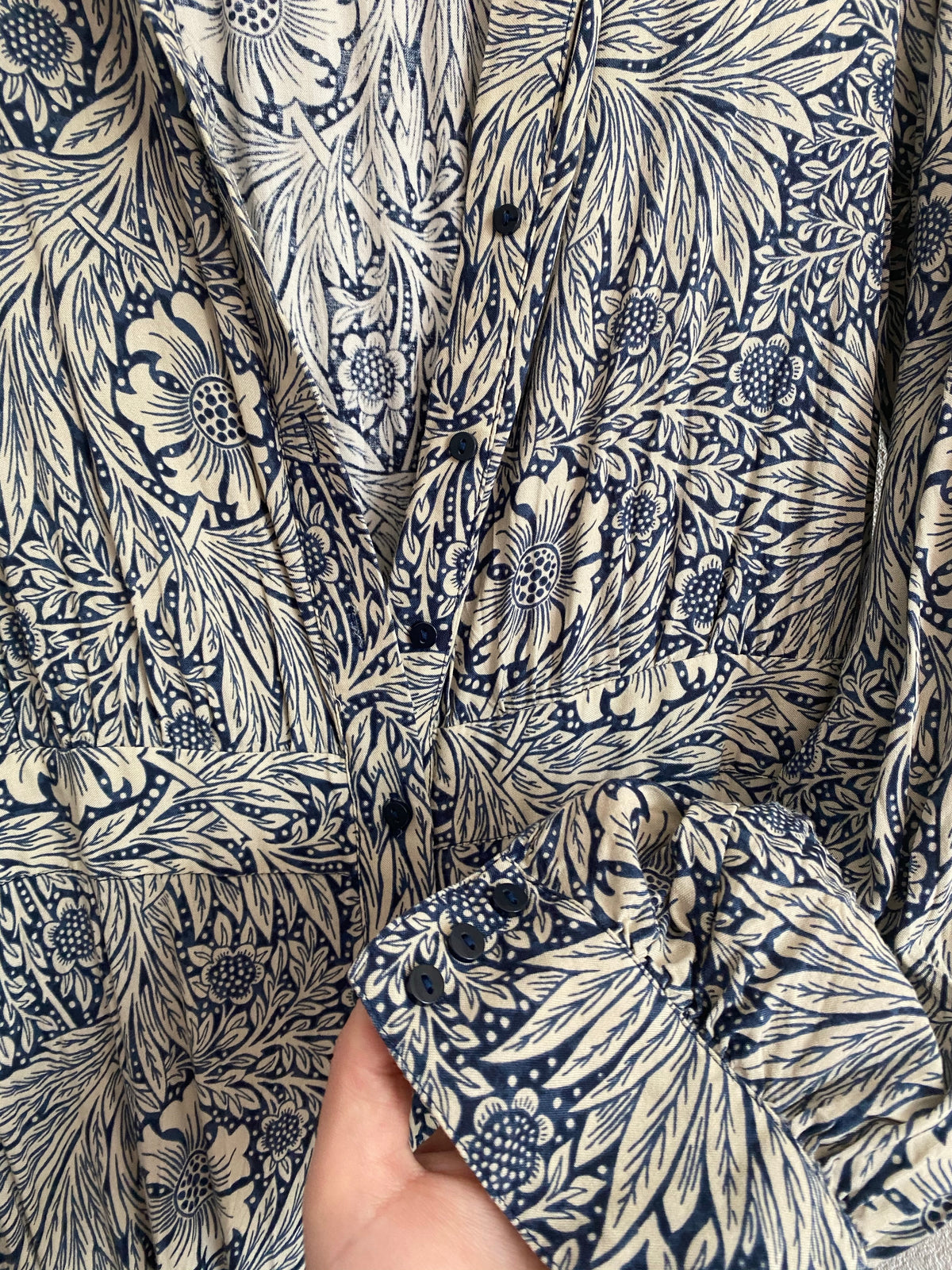 William Morris blåvit klänning
