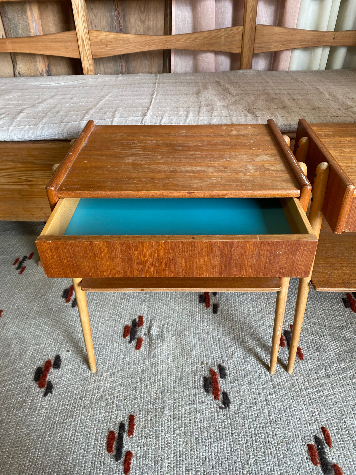 Paret sängbord i teak 1950-tal