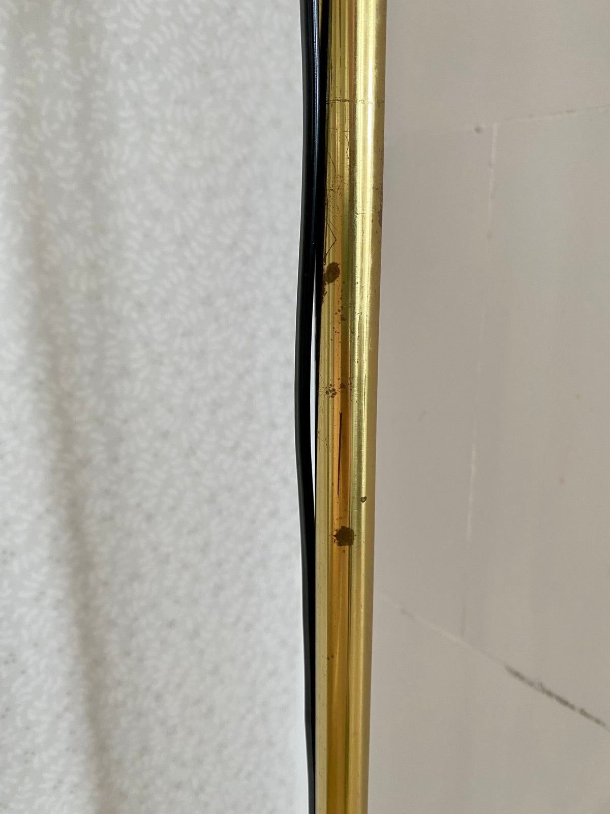Golvlampa i mässing
